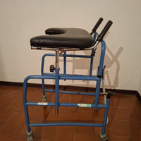Deambulatore con appoggio