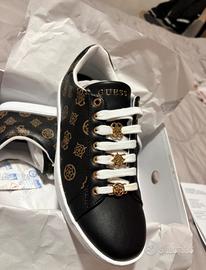 Scarpe guess