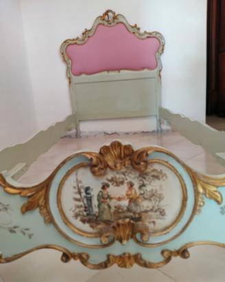 Antico letto 