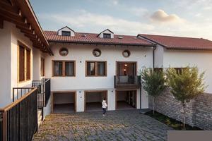 Cormons terratetto 18 vani 880 Mq