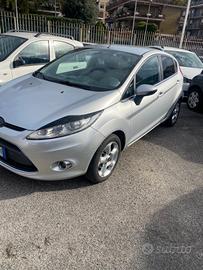 Ford Fiesta 1.4 5 porte Bz.- GPL Titanium