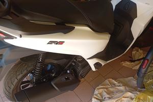 scooter Voge 125sr sfida.