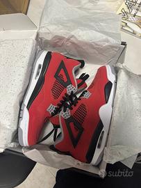 Jordan 4 Toro bravo taglia 44.5 NUOVE