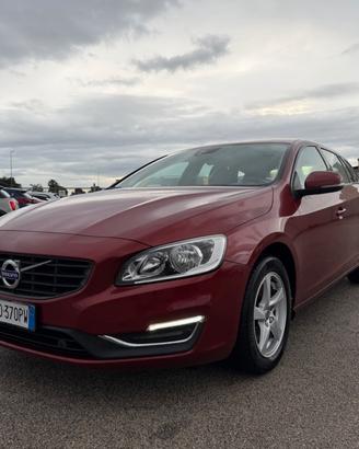 VOLVO V60 2.0D D3 150CV FULL LED MANUALE MY16