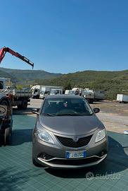 Lancia Ypsilon 1.2 69 CV Ecochic GPL