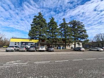 Immobile di 3030 m² a Forlì
