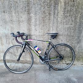 Bici da corsa Merida cambio Tiagra pochi km