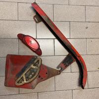 Porta targa e copri catena Gilera 175
