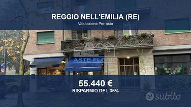 Immobile in asta di 104 m² con più di 5 locali a R
