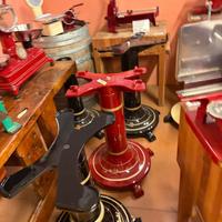 piedistalli restaurati per  affettatrice