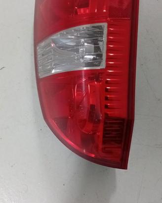 Faro posteriore yundai tucson