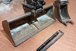 Benne e attacco rapido per miniescavatore 