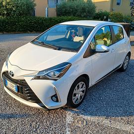 Toyota Yaris III 2017 5p 1.0 Active