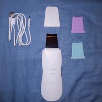 Dispositivo per la pulizia del viso