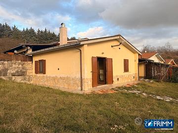 Monteverde Vinchiaturo -Villetta schiera apri fila