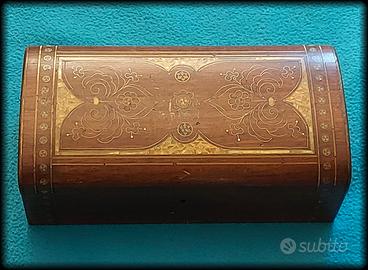 COFANETTO IN LEGNO INTARSIATO VINTAGE
