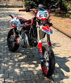 cambio Husqvarna SM 125 con Citroen Ami