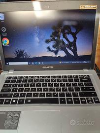 GIGABYTE U2442 Extreme Ultrabook