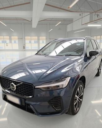 VOLVO XC60 T6 PLUG-IN AWD AUTO ULTIMATE DARK SUV