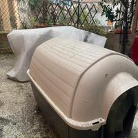 Cuccia in plastica per cane