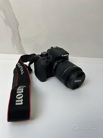 Fotocamera Reflex Canon EOS 700D Obiettivo 18-55