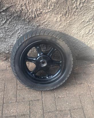 Ruota posteriore scooter