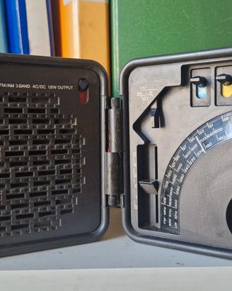 Radio BRIONVEGA TS 505a funzionante con difetti