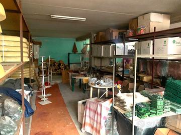 Via Tripoli - Ficarazzi deposito 225 metri quadri