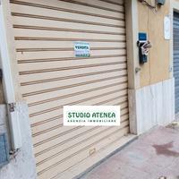 Via Dante Magazzino Uso Garage/Deposito