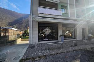 NEGOZIO A SAREZZO