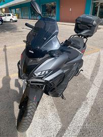 Scooter APRILIA SR 200 GT