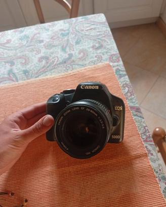 Fotocamera e treppiede