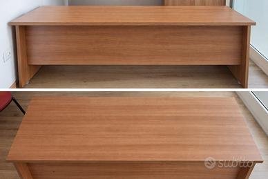 Scrivania in legno ciliegio