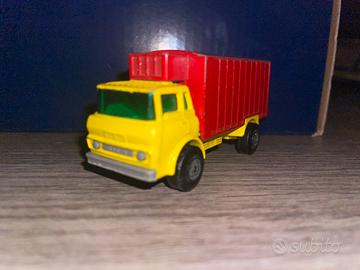 MATCHBOX LESNEY SUPERFAST REFRIGERATOR TRUCK 44 GM
