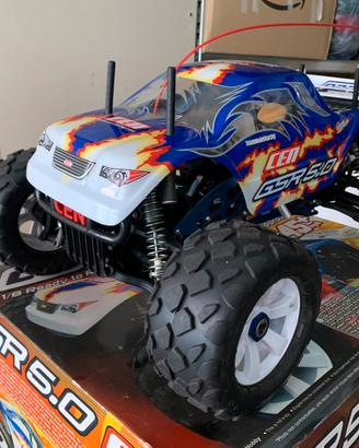 Monster Truck a benzina