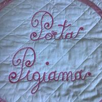 Porta pigiama ricamato