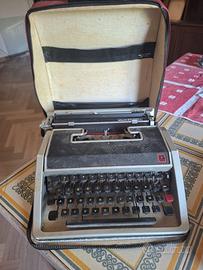 Macchina da scrivere vintage Olivetti Lettera DL