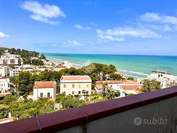 4 LOCALI A VICO DEL GARGANO