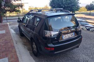 Mitsubishi Outlander anno 2007