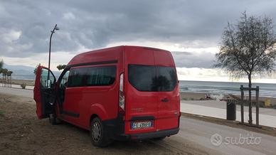 Ford transit custom 9 posti 170CV