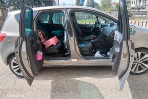 auto opel meriva