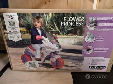 peg Perego Flower princess scooter per bambine
