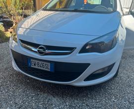 Opel astra J