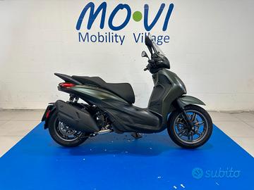 BEVERLY 400 S