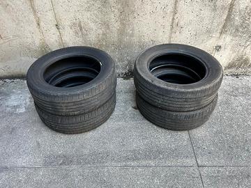 Set di 4 pneumatici usati *215/60 R17 96H* gomme