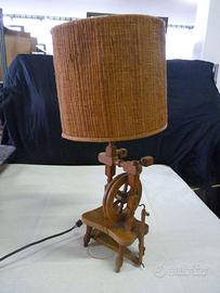 lampada legno vintage con arcolaio