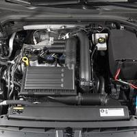 Pannello vano motore con ganci