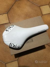 Sella bici Fizik Antares bianca