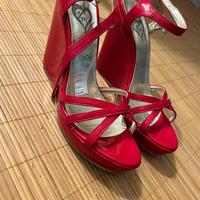 Zeppe laccate rosso