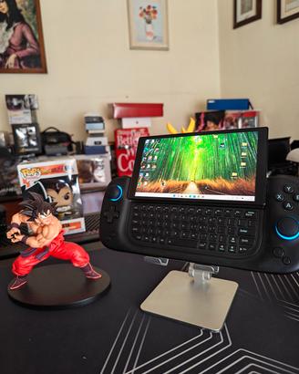 Antec Core HS 8840U 16GB/512GB - handheld gaming